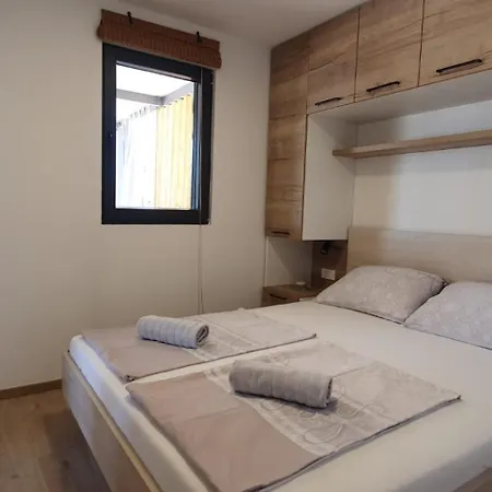 Parque de vacaciones Beachfront Bliss - Vortex2vb Tisno