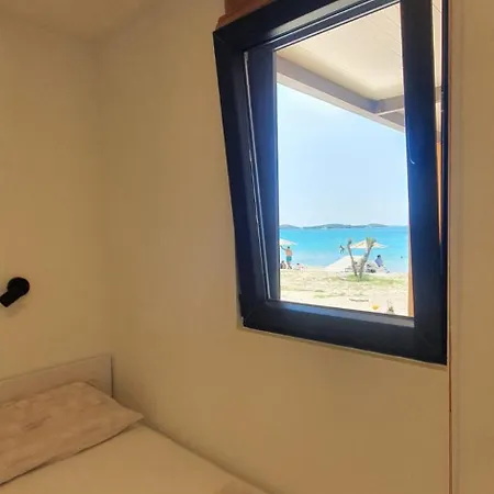 Beachfront Bliss - Vortex2vb * Tisno