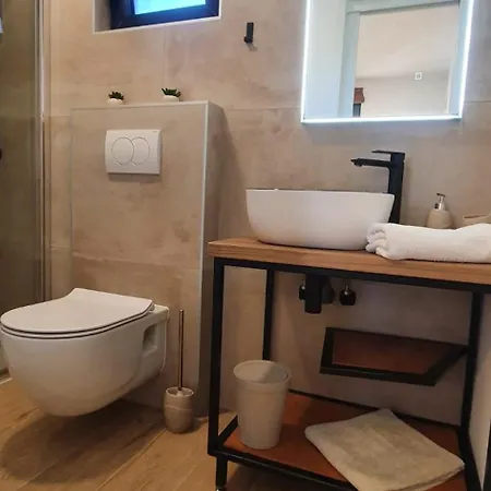 Beachfront Bliss - Vortex2vb * Tisno