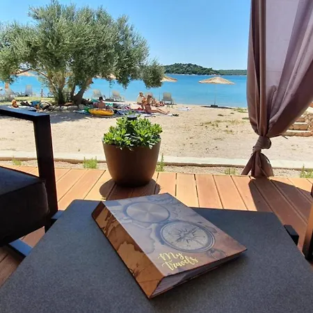 Beachfront Bliss - Vortex2vb