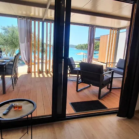 Üdülőpark Beachfront Bliss - Vortex2vb