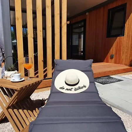 Beachfront Bliss - Vortex2vb Tisno