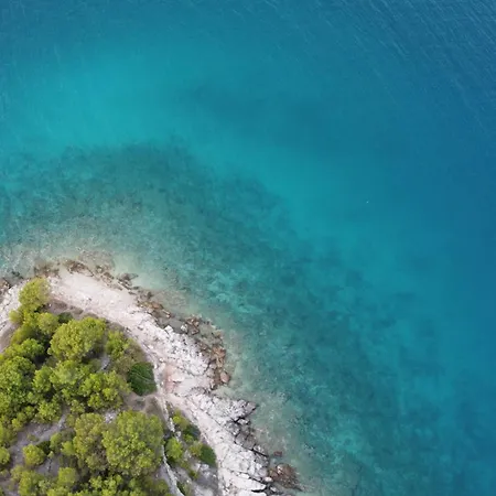 Beachfront Bliss - Vortex2vb * Tisno