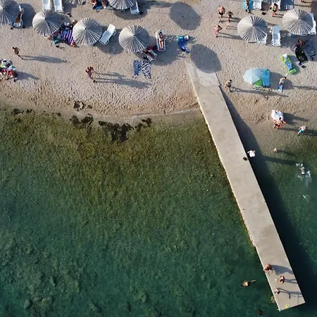 Beachfront Bliss - Vortex2vb Tisno