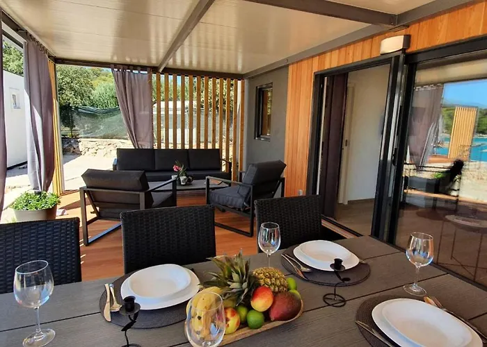 Park za odmor Beachfront Bliss - Vortex2vb Tisno