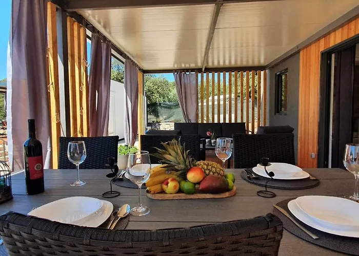 Beachfront Bliss - Vortex2vb Tisno