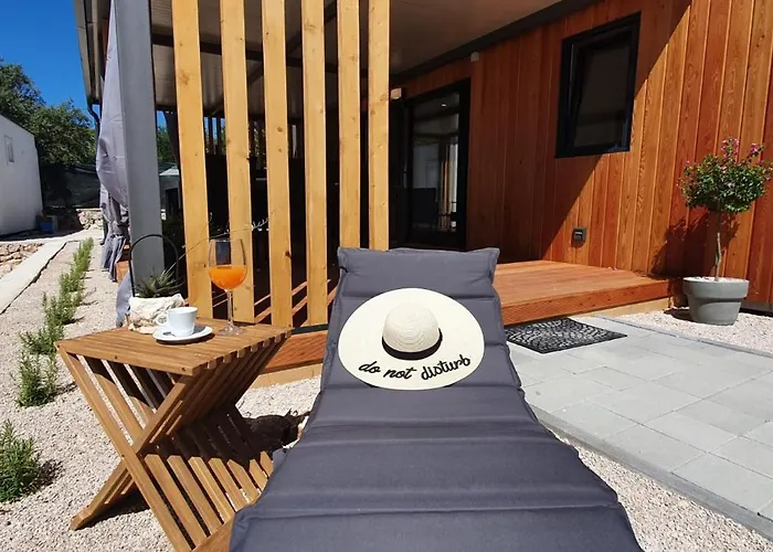 Beachfront Bliss - Vortex2vb Tisno